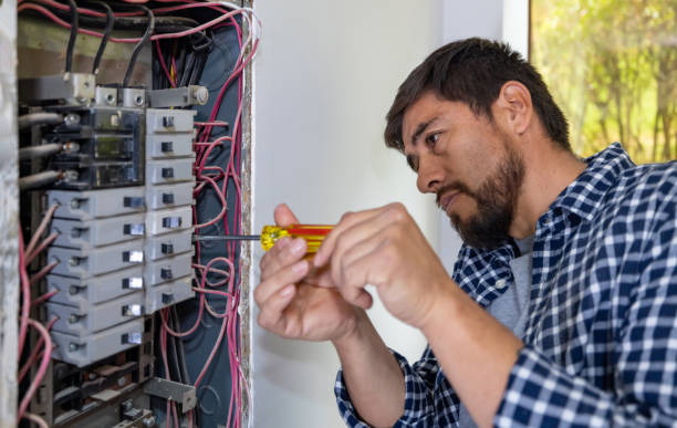 Best Electrical Troubleshooting Services  in Newberg, OR